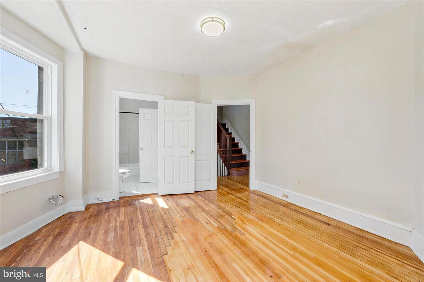51 E High Street photo 18