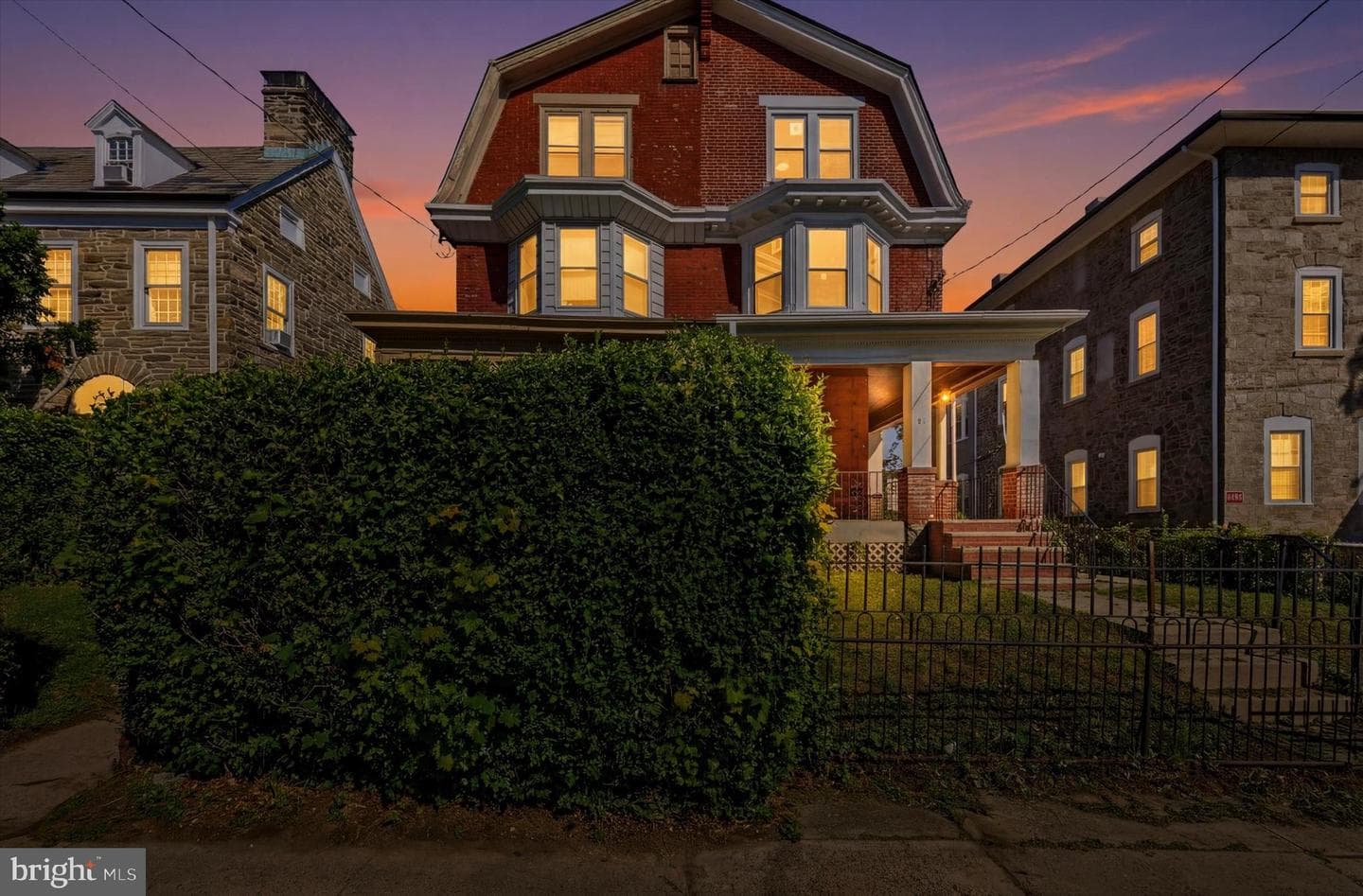 51 E High Street photo 26