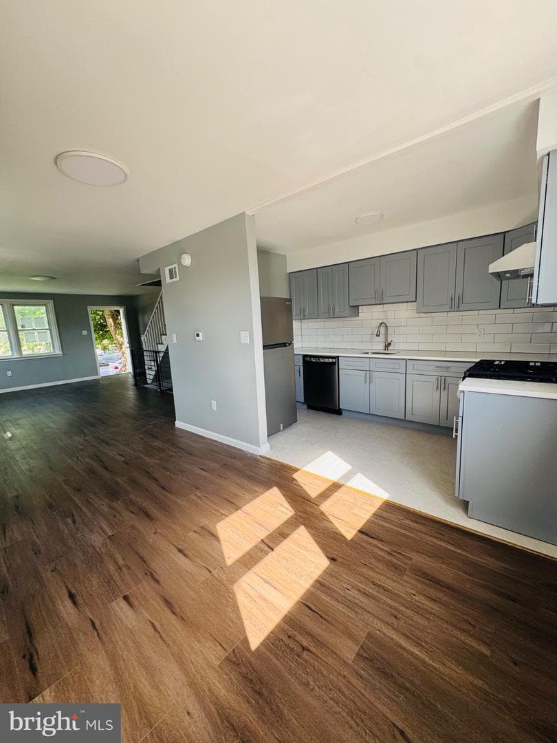4200 Magee Avenue photo 4