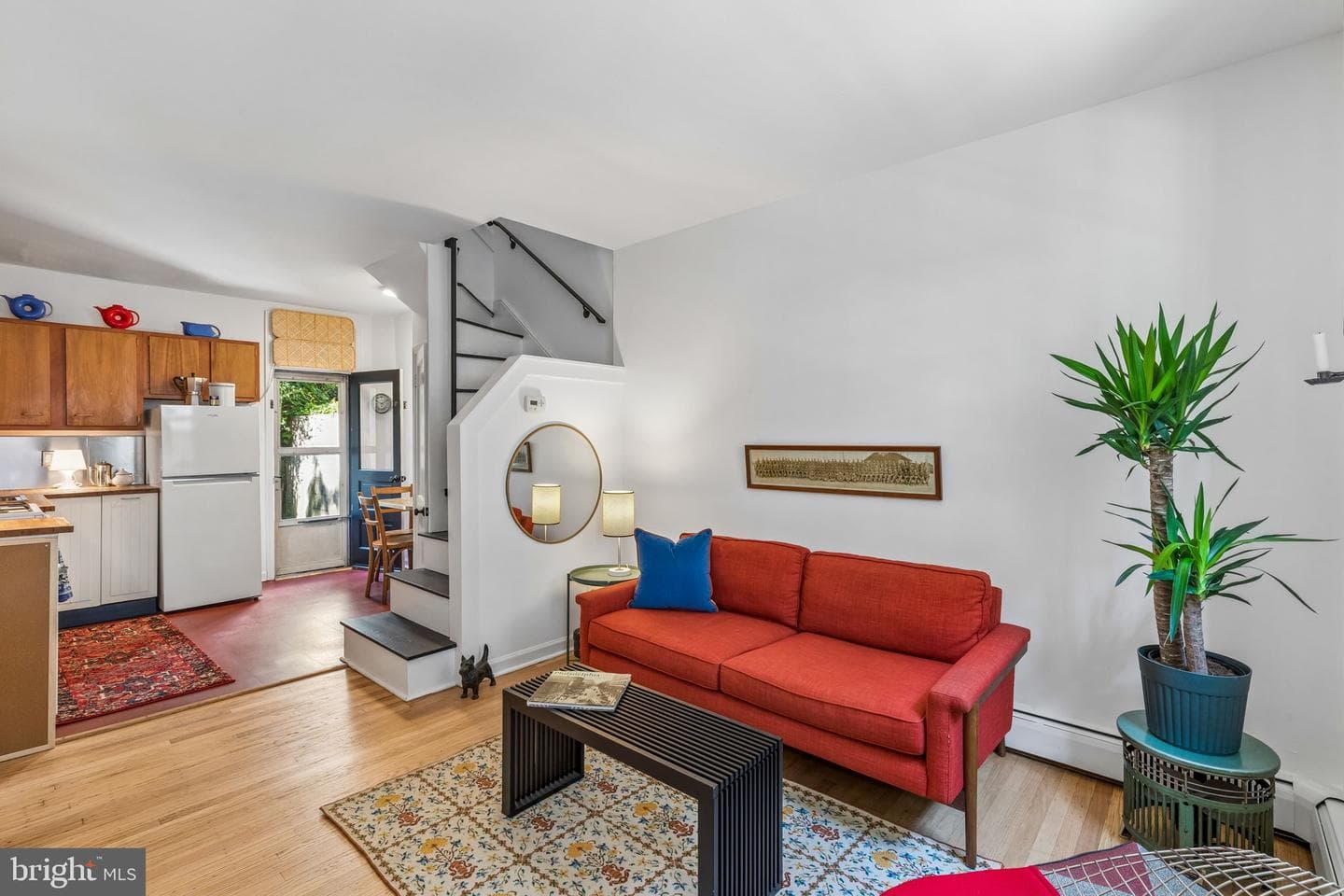 2410 Manning Street photo 3