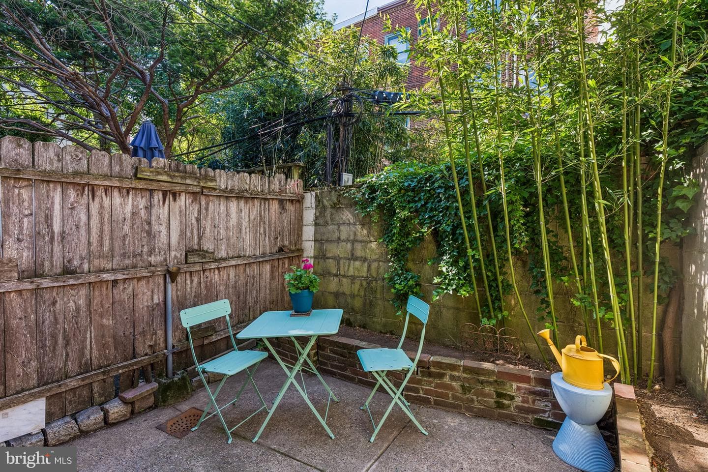 2410 Manning Street photo 9