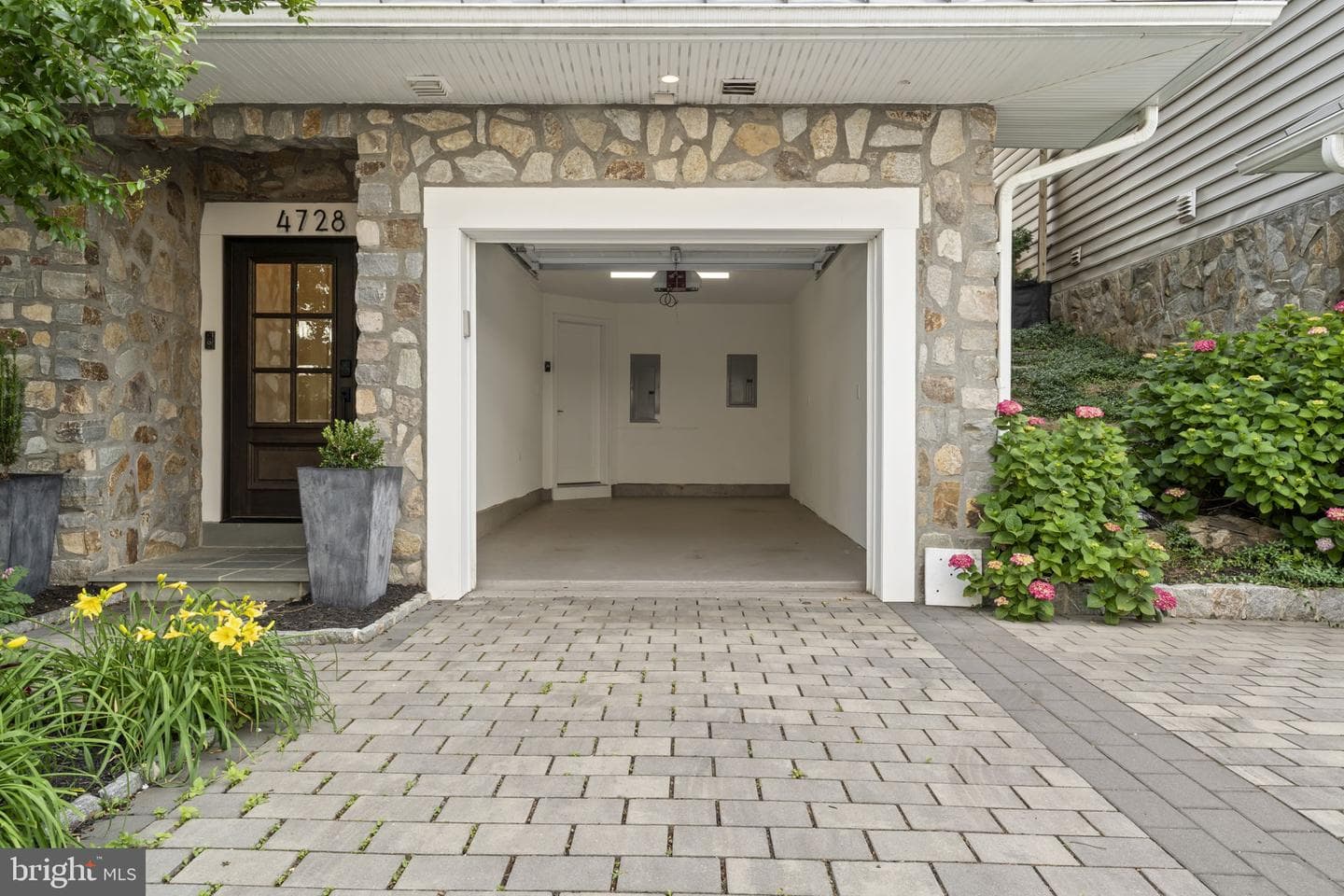 4728 Cross Street photo 7