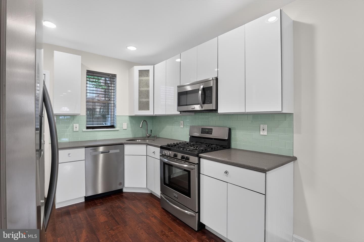 2632 Wilder Street photo 9