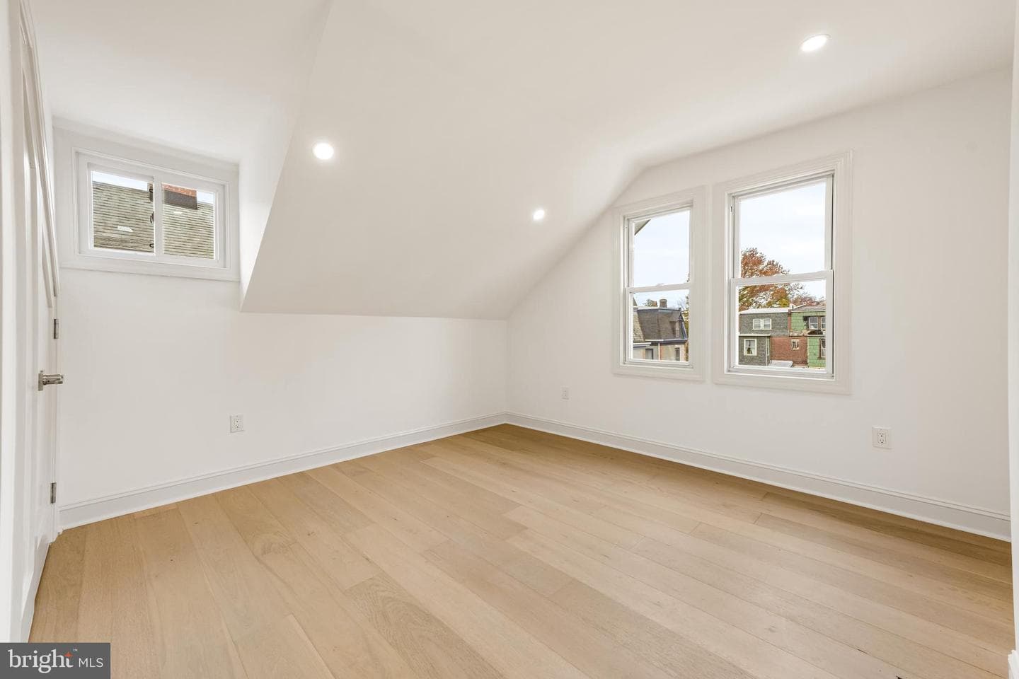 240 W Earlham Terrace photo 24