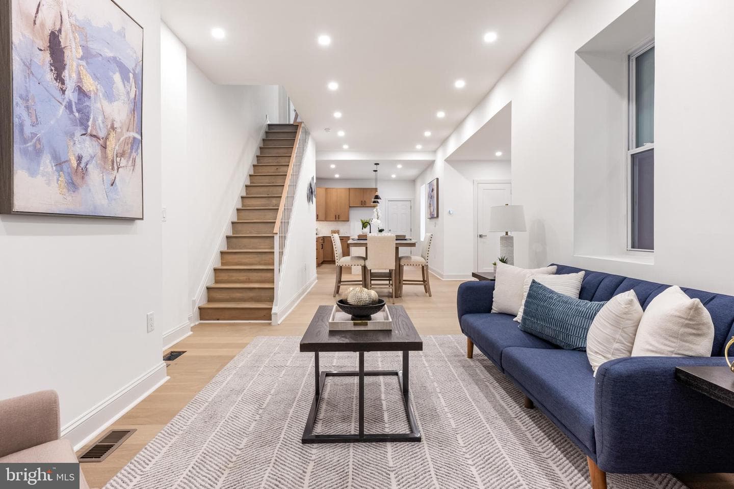 240 W Earlham Terrace photo 4