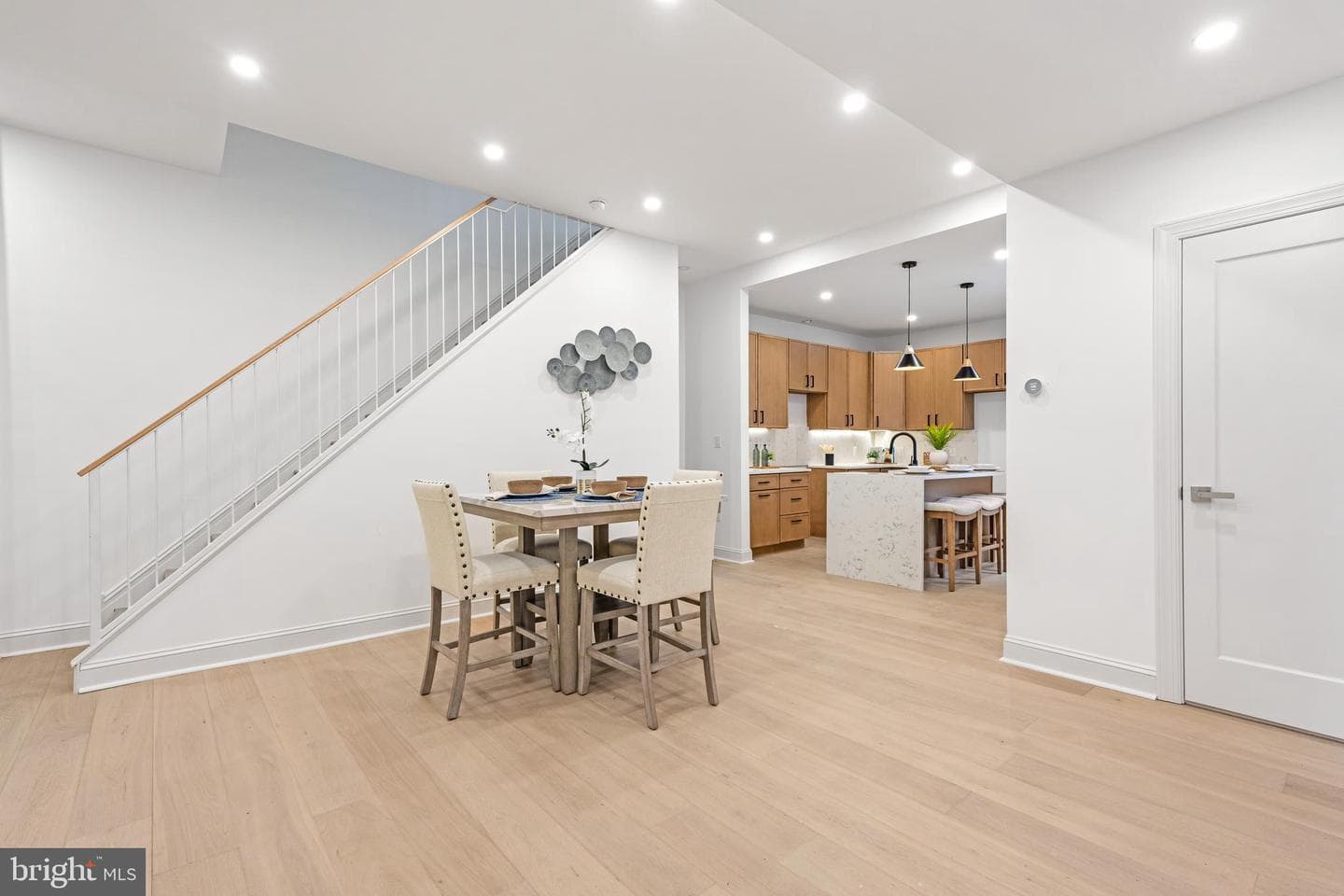 240 W Earlham Terrace photo 7