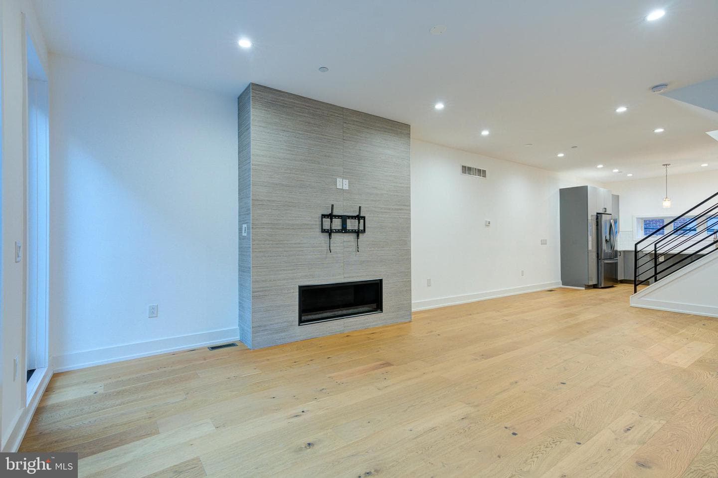 1746 N Hope Street photo 12