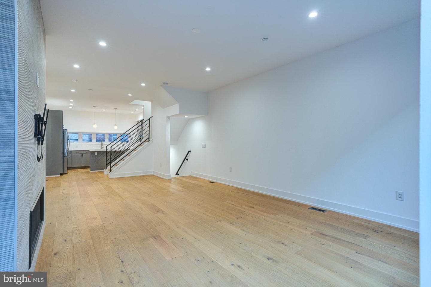 1746 N Hope Street photo 13