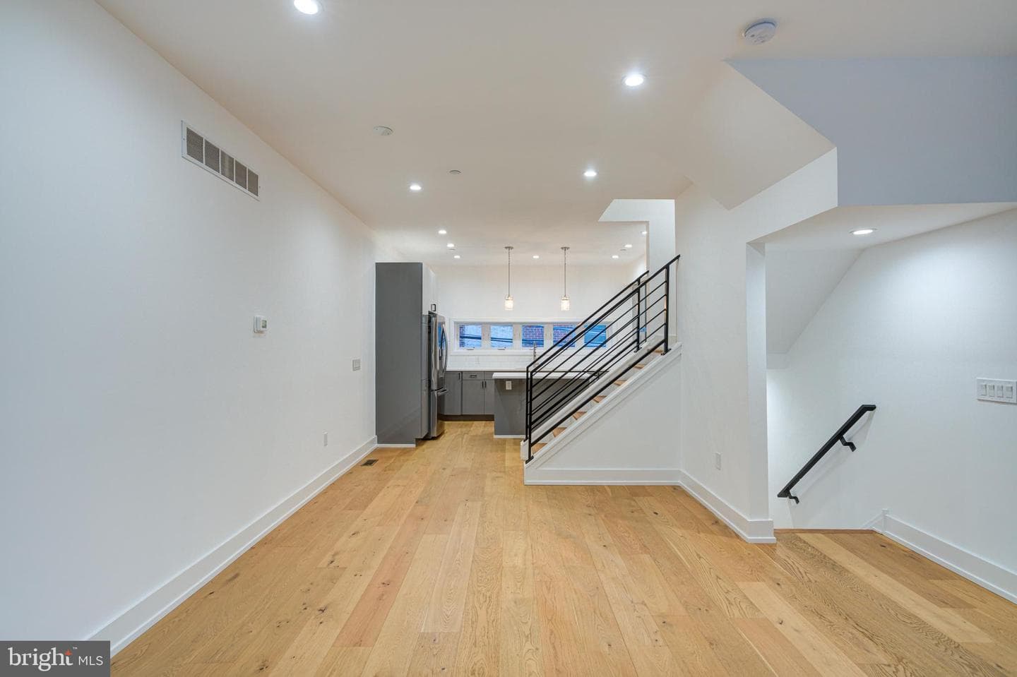 1746 N Hope Street photo 14