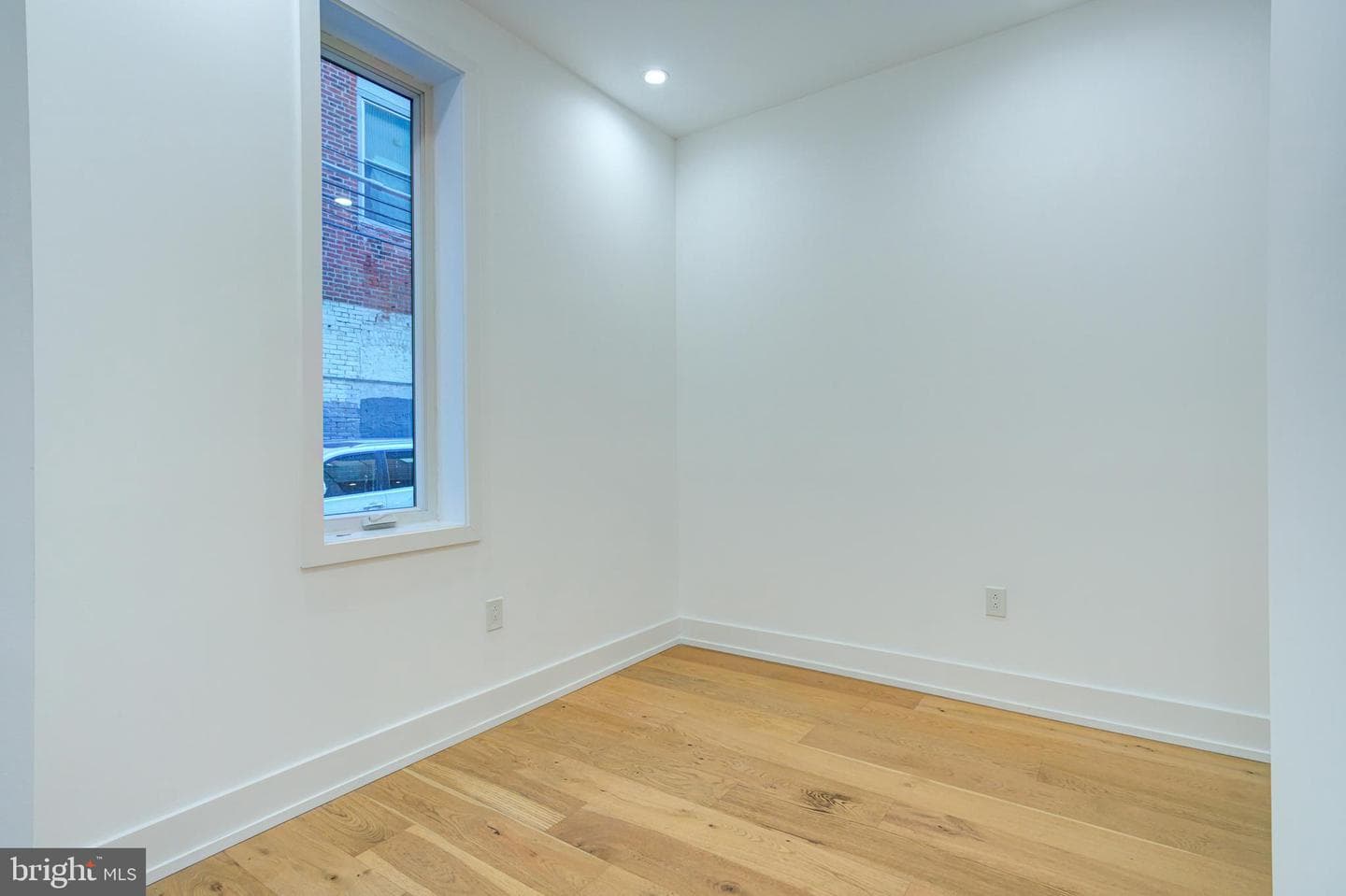 1746 N Hope Street photo 7