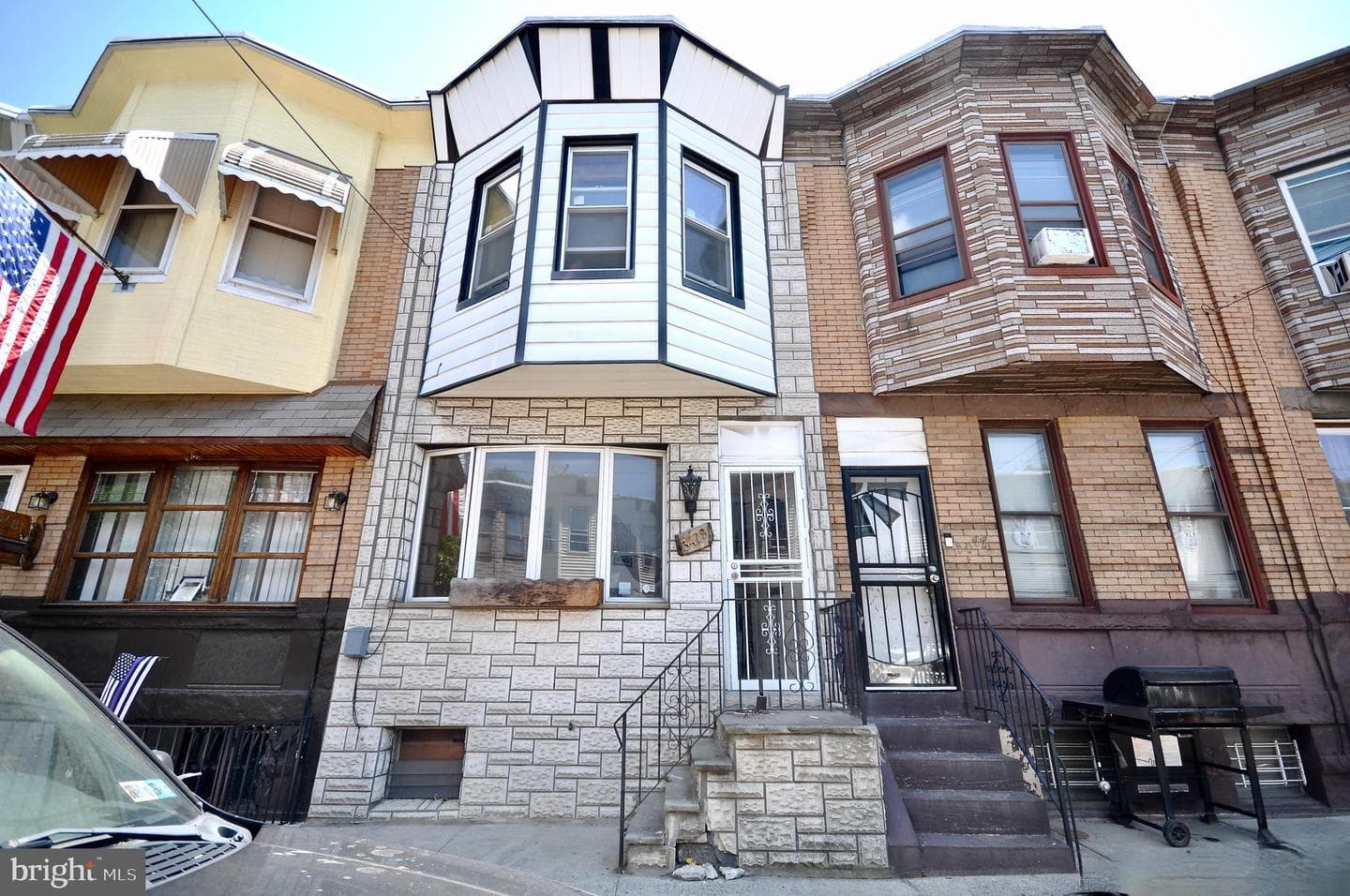 3479 Helen Street photo 2