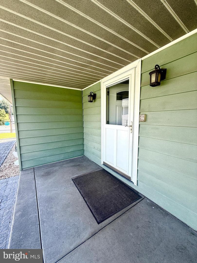 840 Welsh Road photo 40