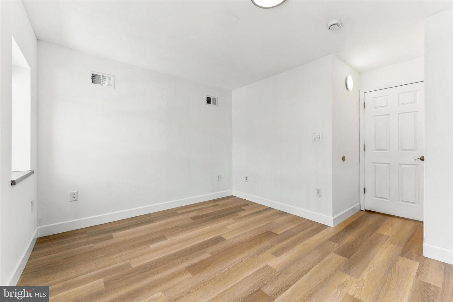 601 Watkins Street photo 15
