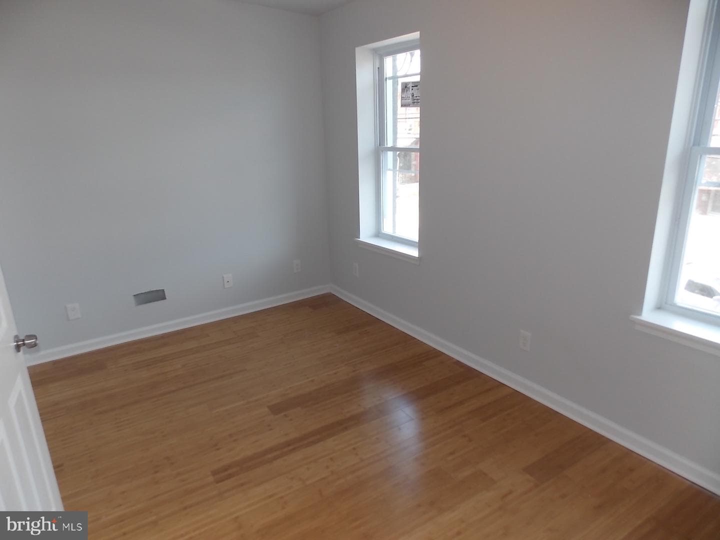 3842 Brown Street photo 12