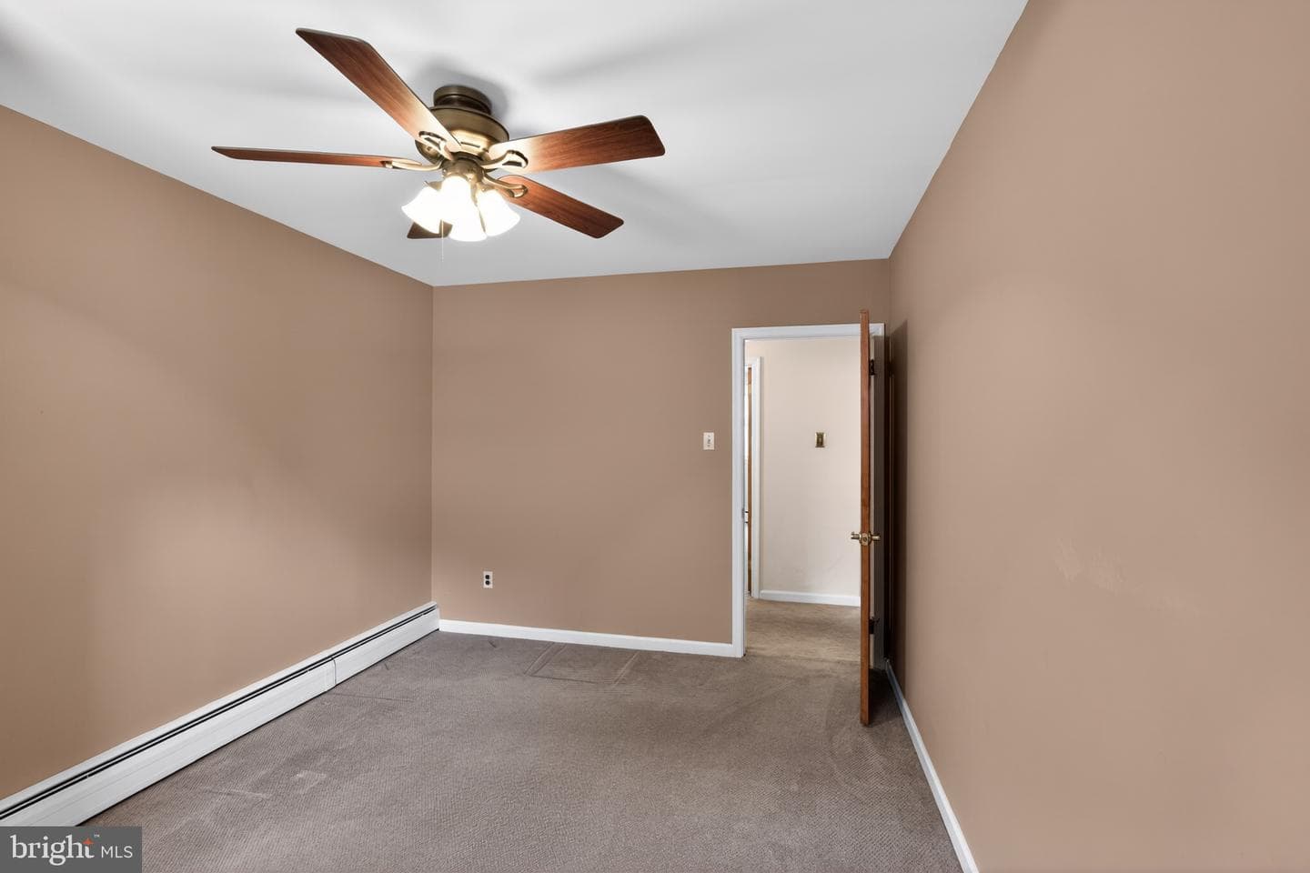 7508 Fowler Street photo 23