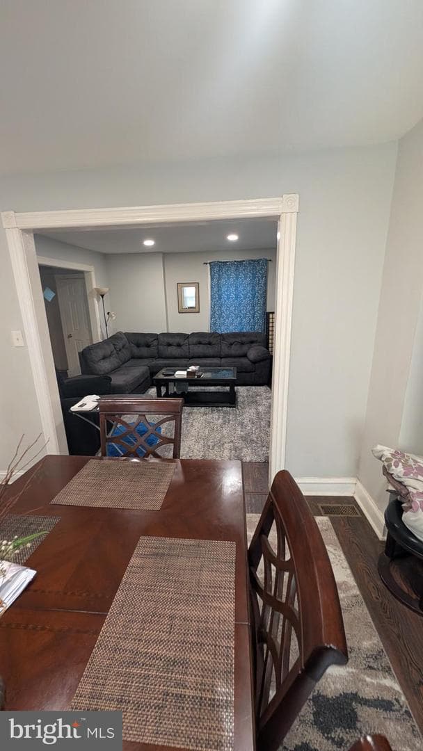 6211 Ogontz Ave photo 7