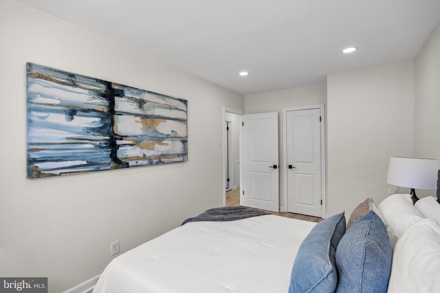 7929 Lister Street photo 17