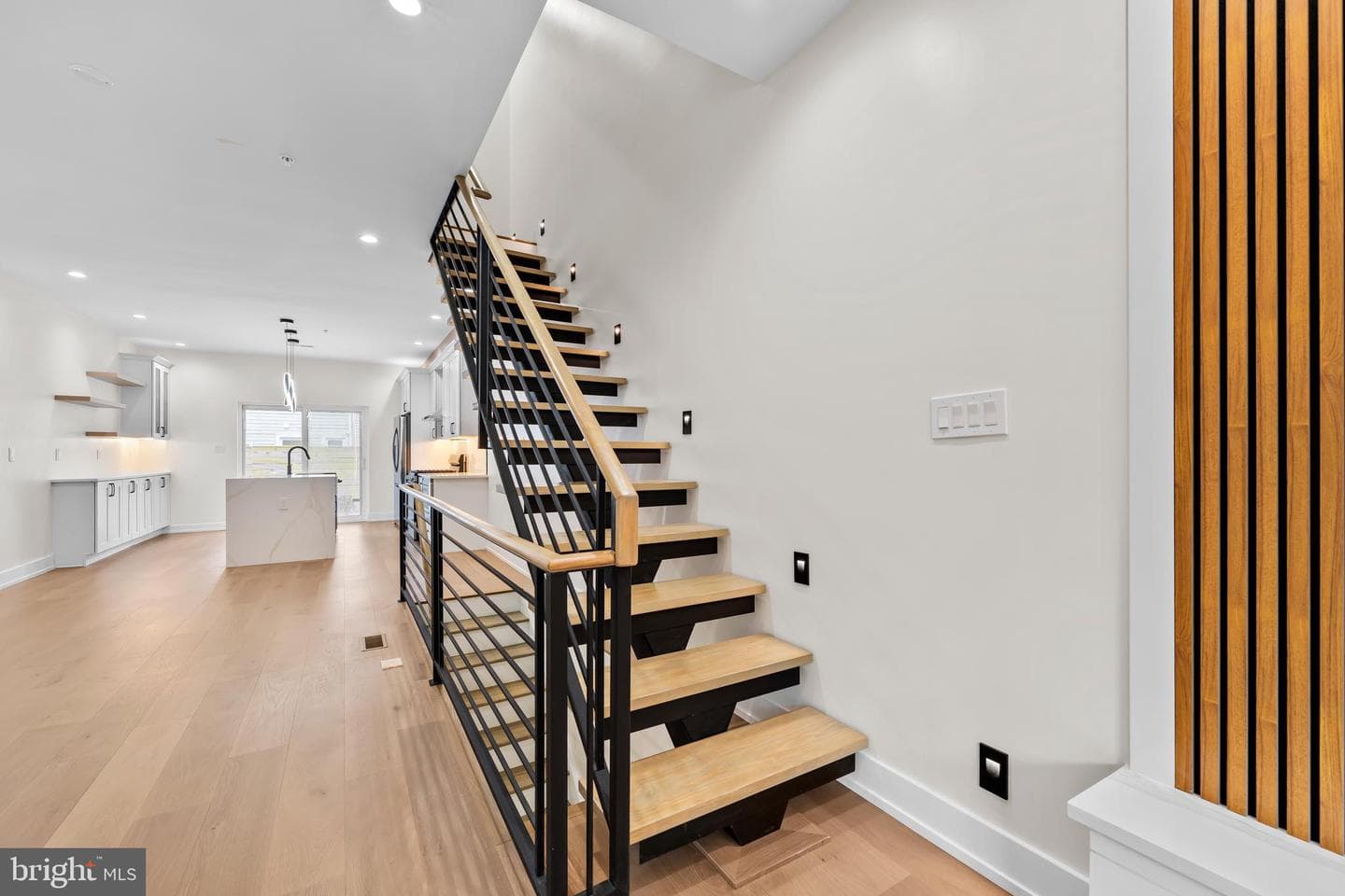 2324 Reed Street photo 15