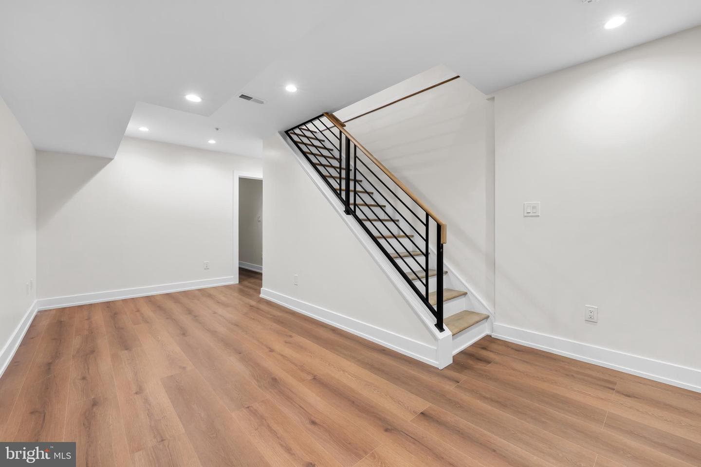 2324 Reed Street photo 57