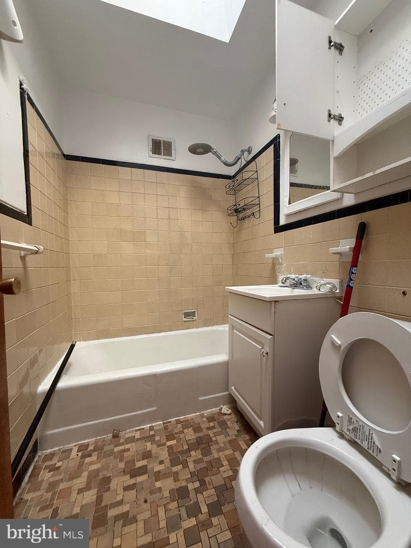 3334 Lansing Street photo 14