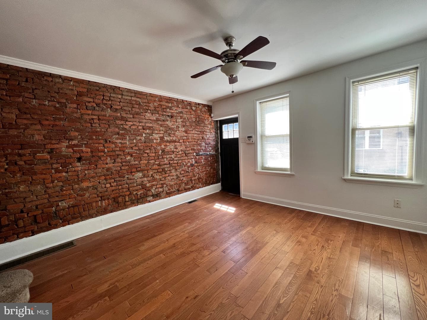 2654 Agate Street photo 3