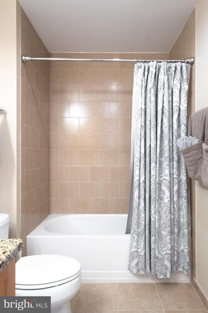 500 Admirals Way #402 photo 28