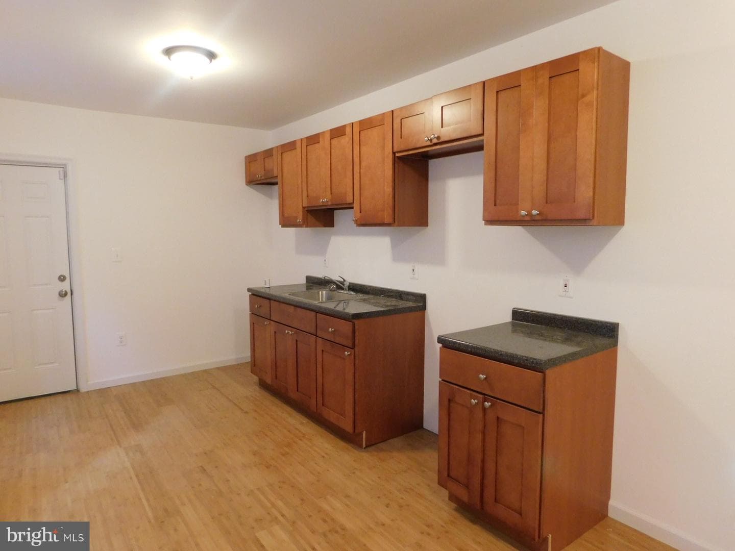 741 N 39th Street photo 3