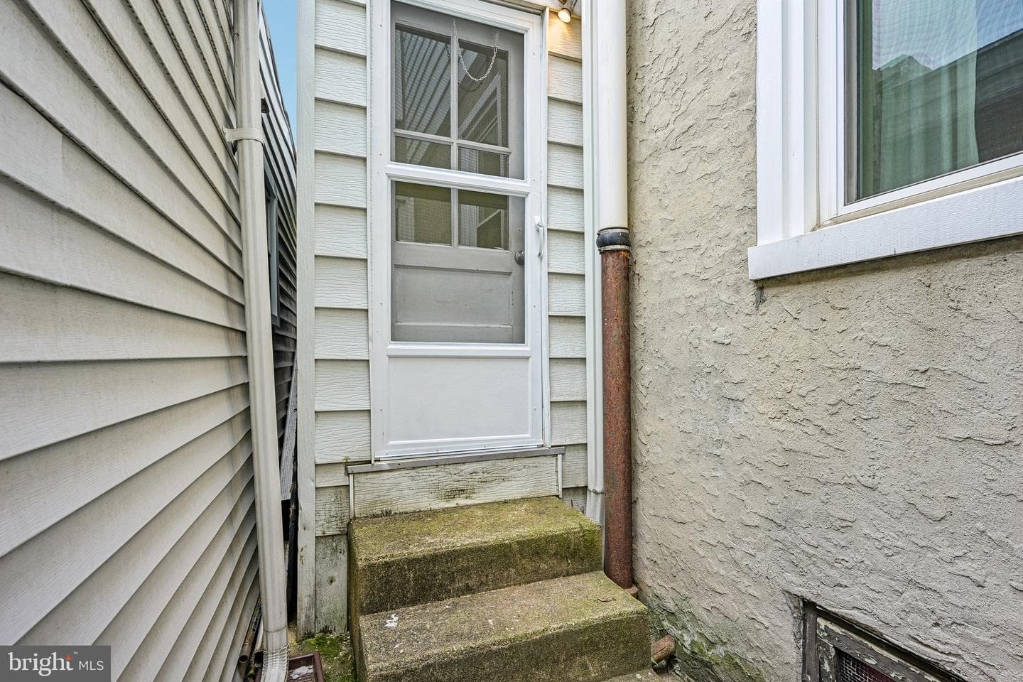 3721 Stanton Street photo 36