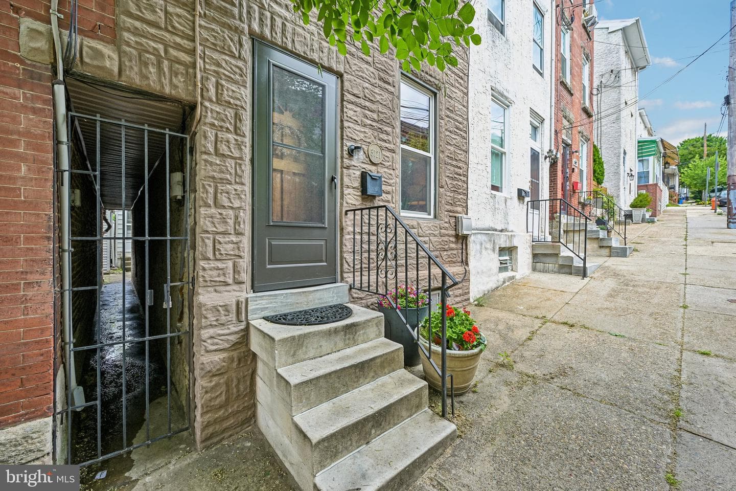3721 Stanton Street photo 5