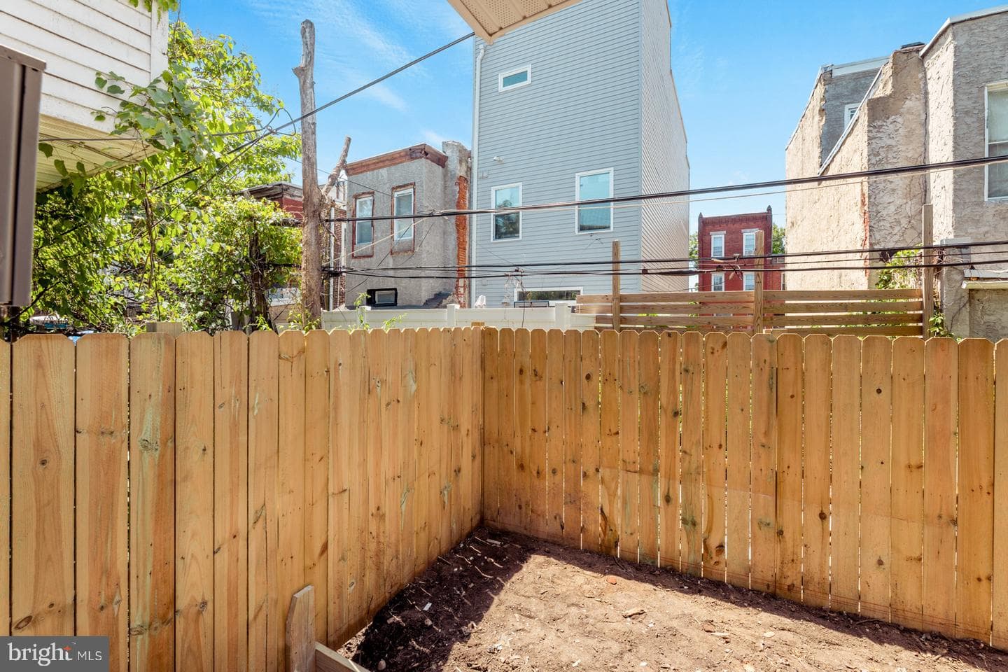 1736 N Lecount Street photo 30