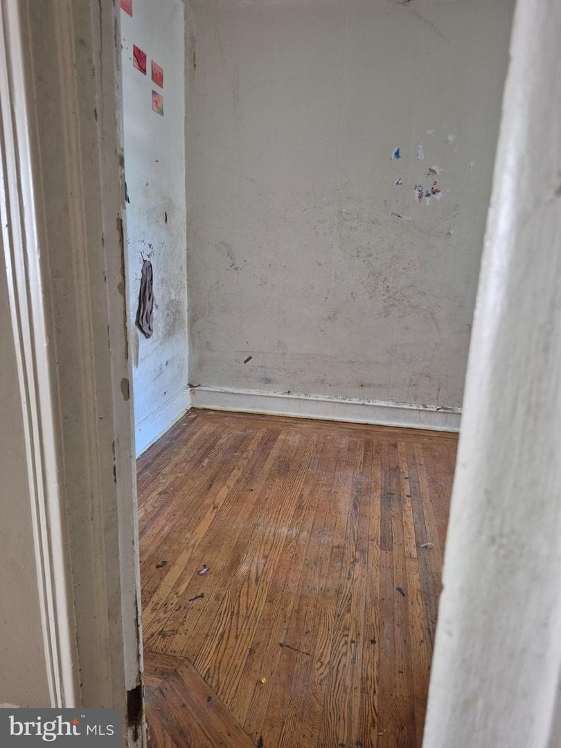 5907 Chester Avenue photo 7