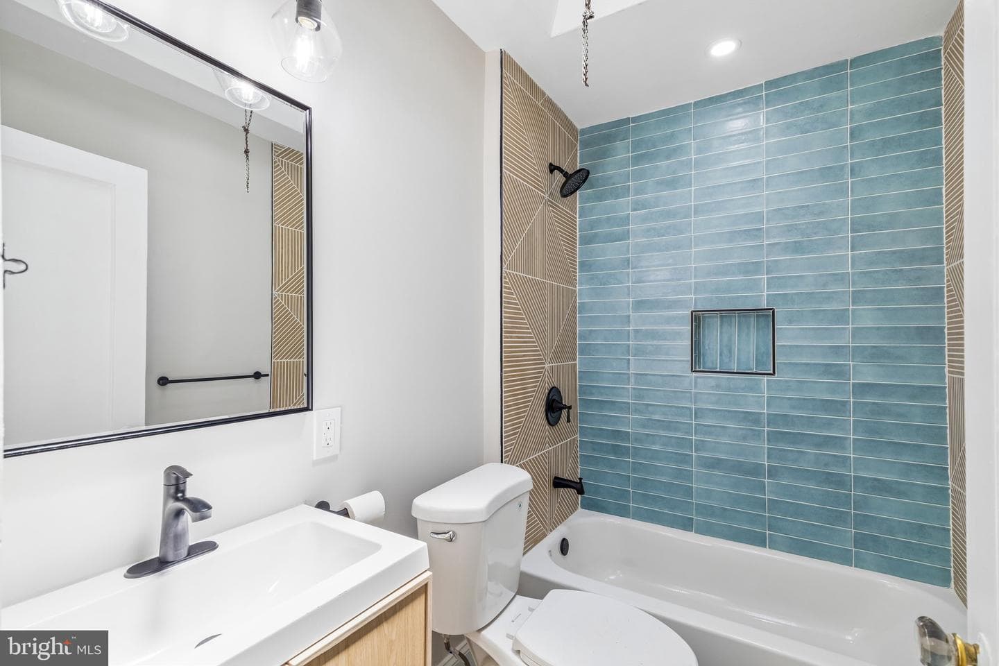 7837 Provident Street photo 16