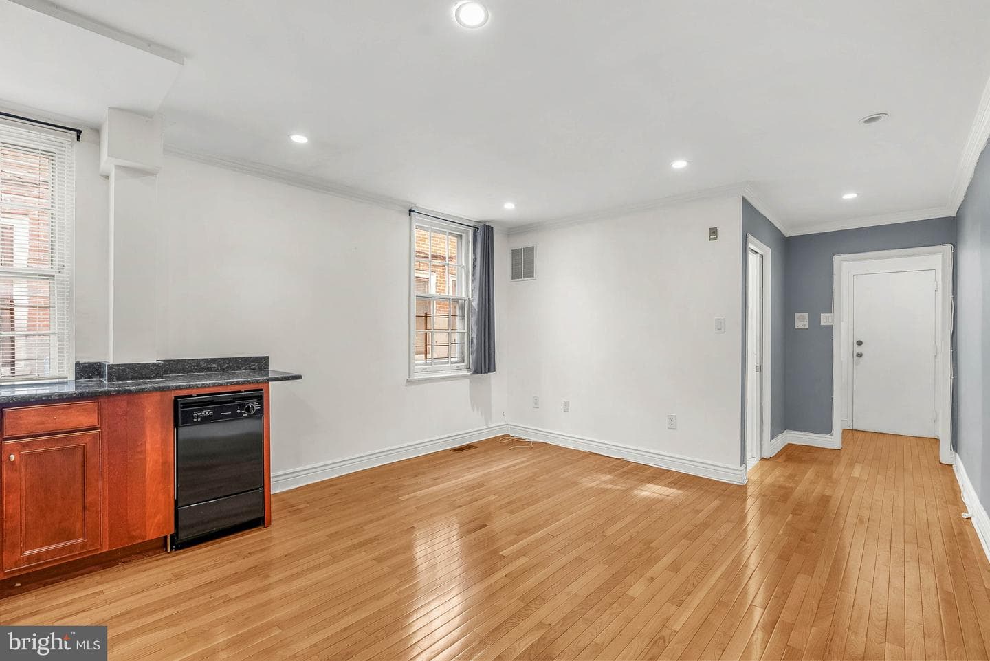 1910 Fairmount Avenue #b (1r) photo 6