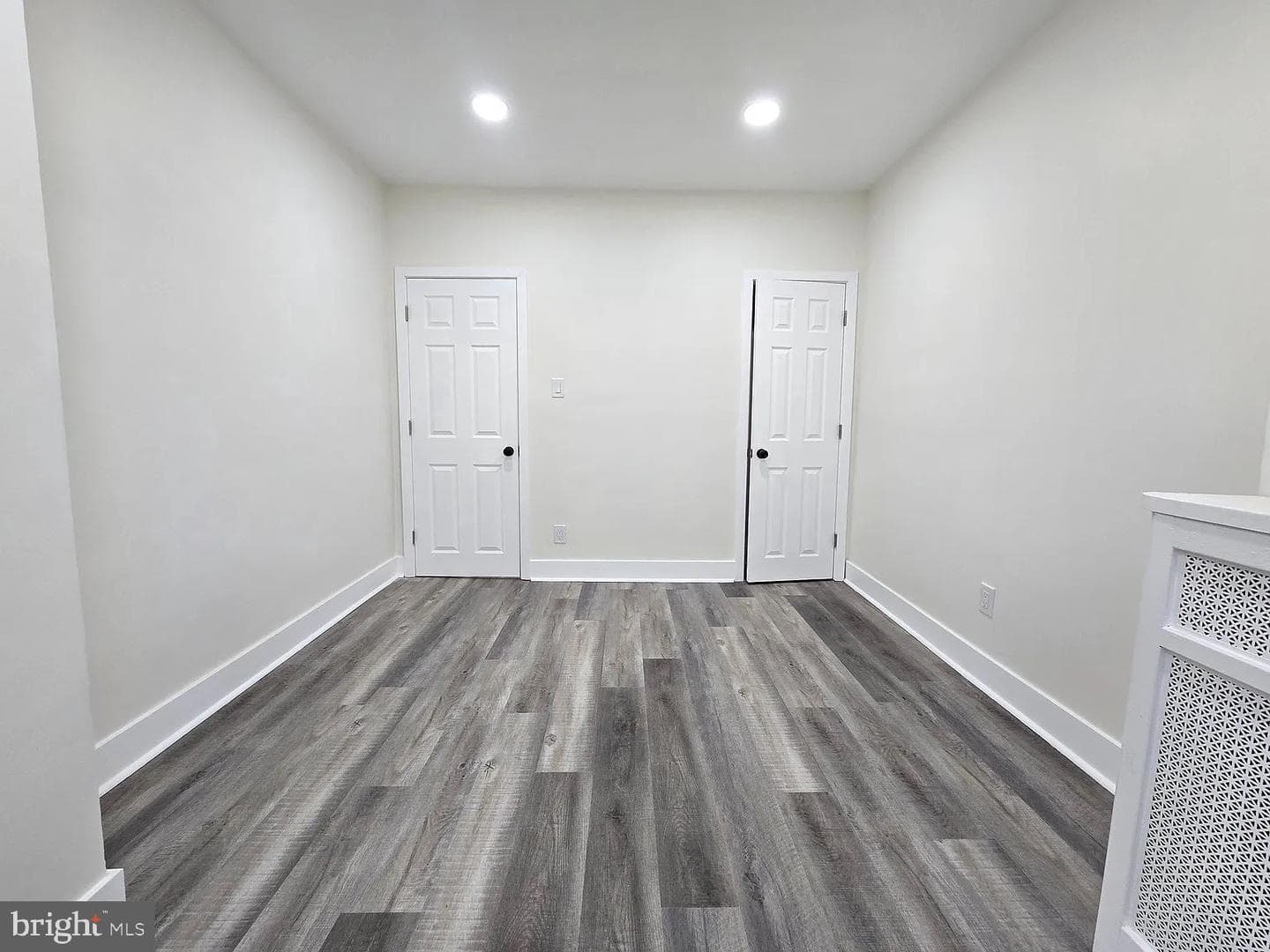 962 Carver Street photo 13