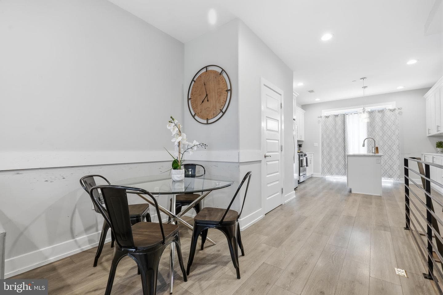 1411 S Taylor Street photo 7