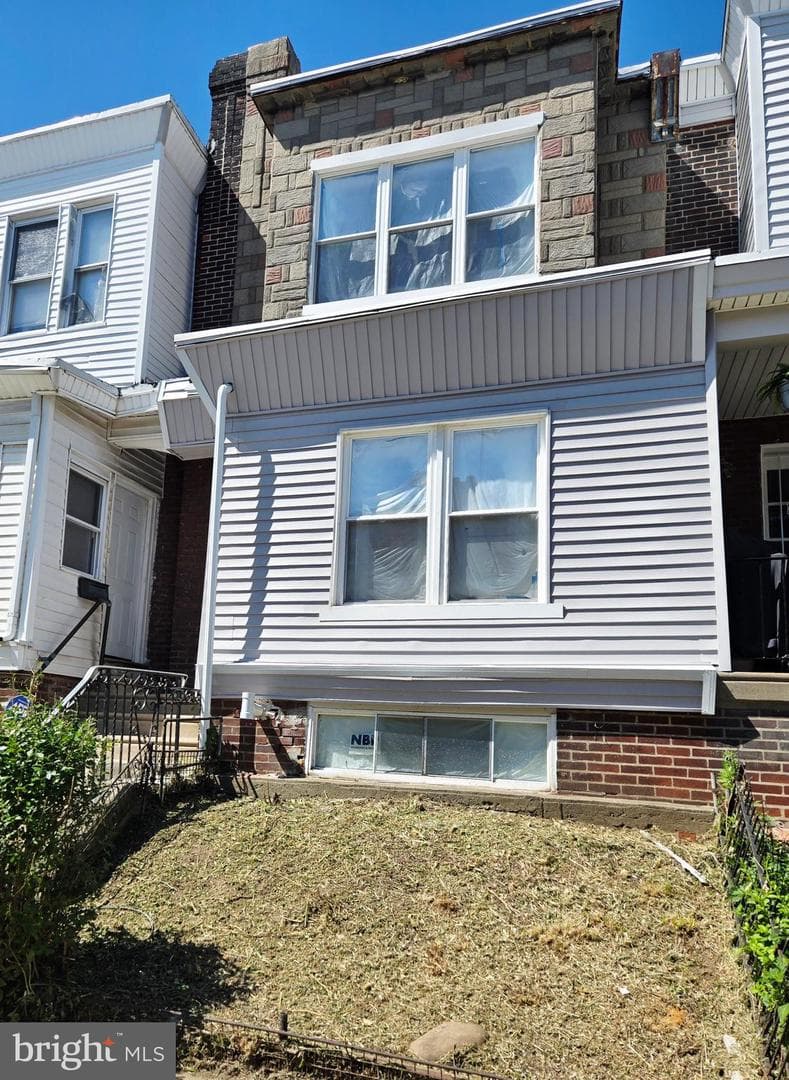 1632 S Lindenwood Street photo 27