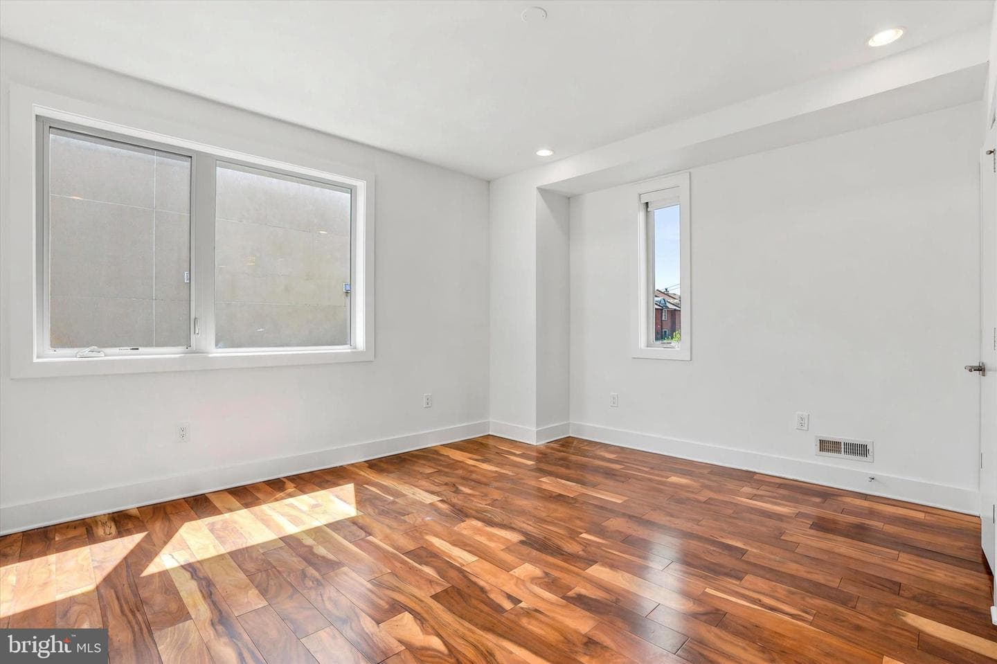 740 S Chris Columbus Boulevard #17 photo 21