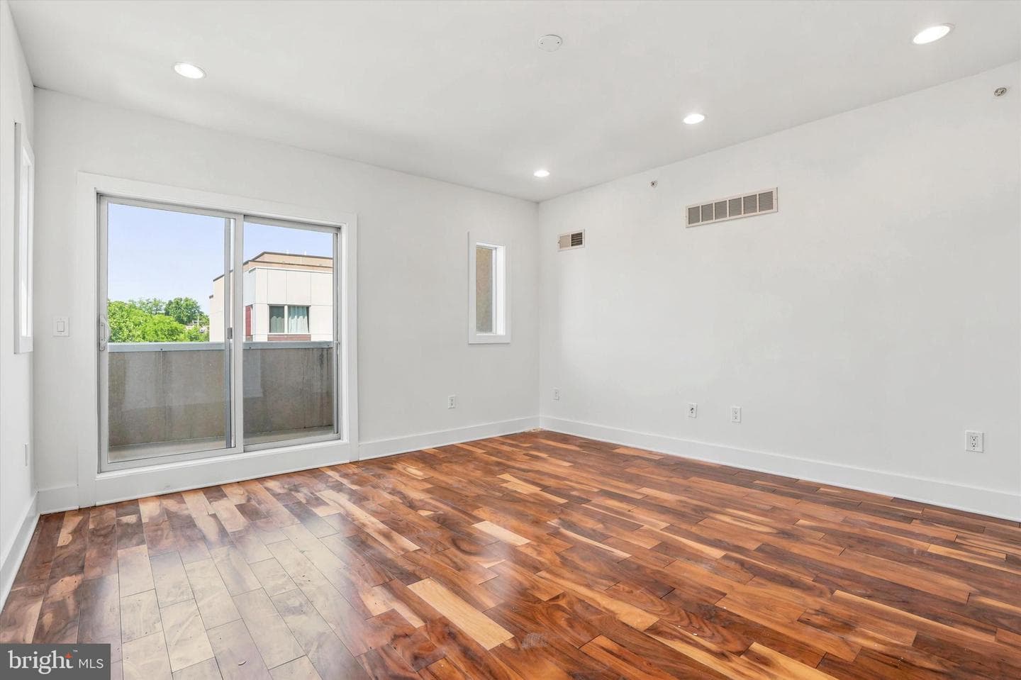 740 S Chris Columbus Boulevard #17 photo 29
