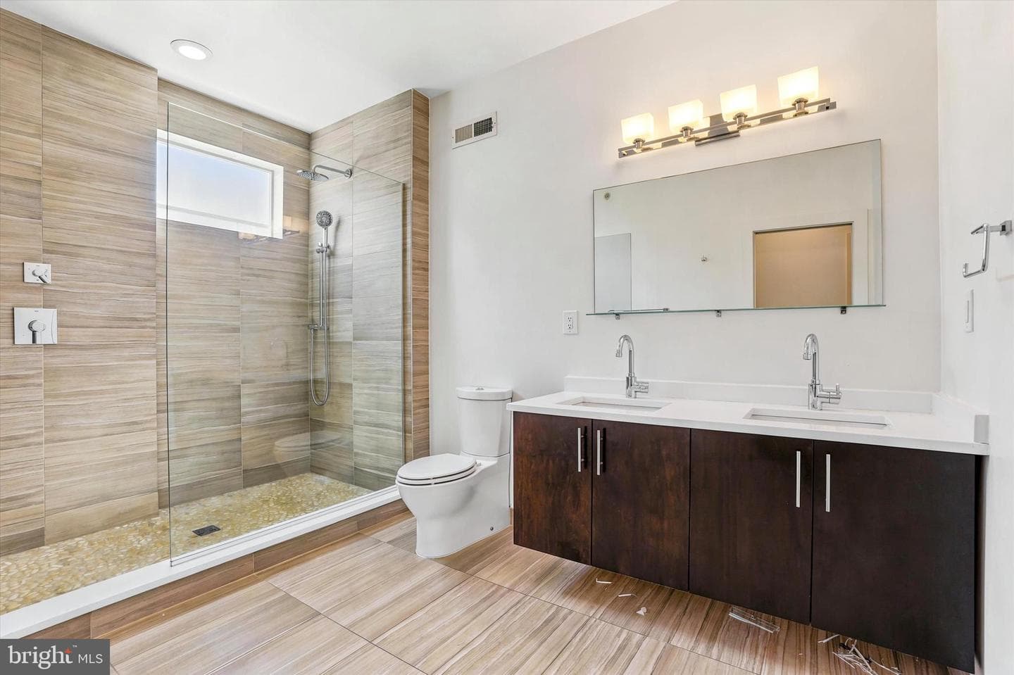 740 S Chris Columbus Boulevard #17 photo 32