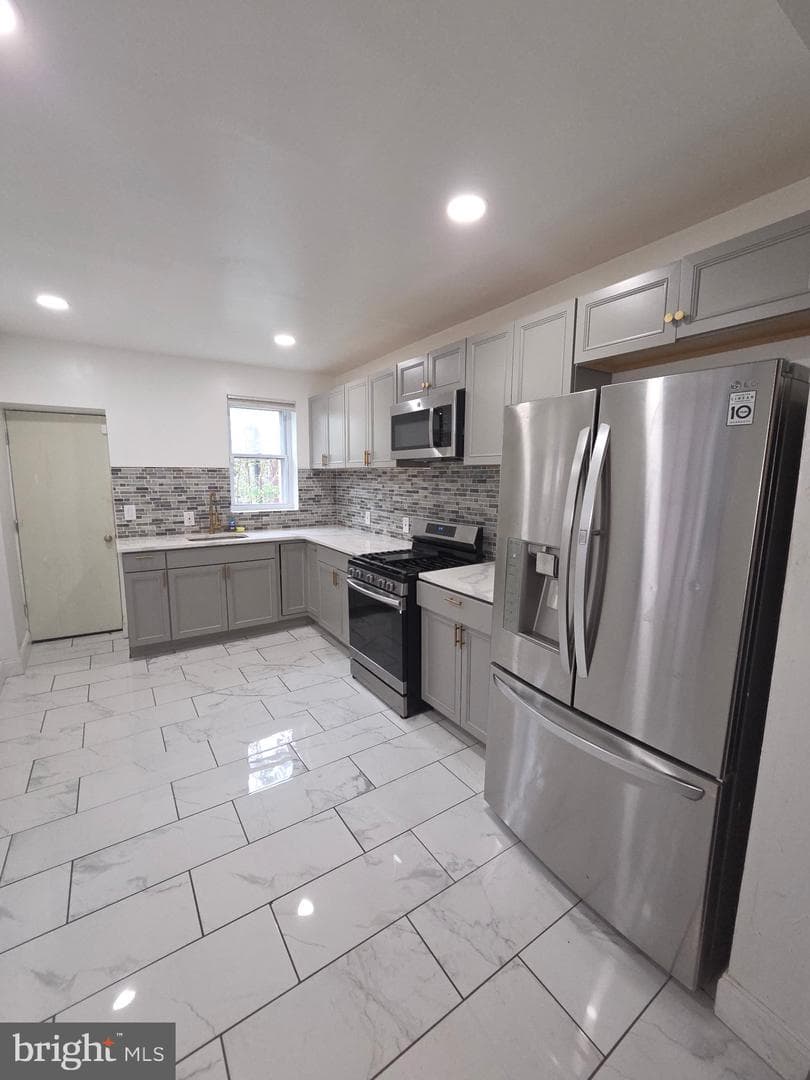 5336 Delancey Street photo 13