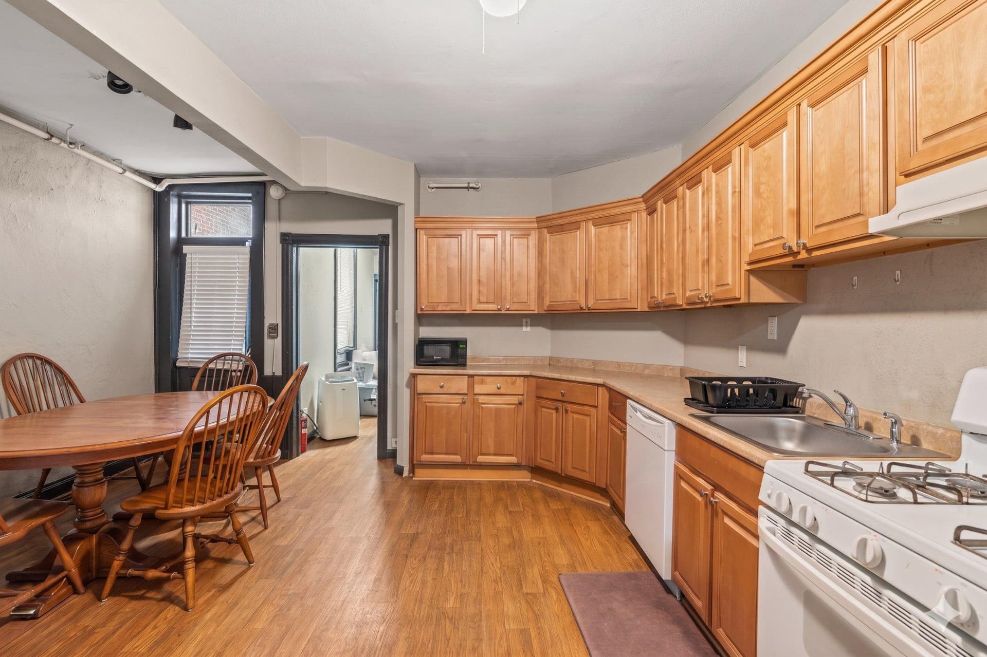 4123 Woodland Avenue photo 3