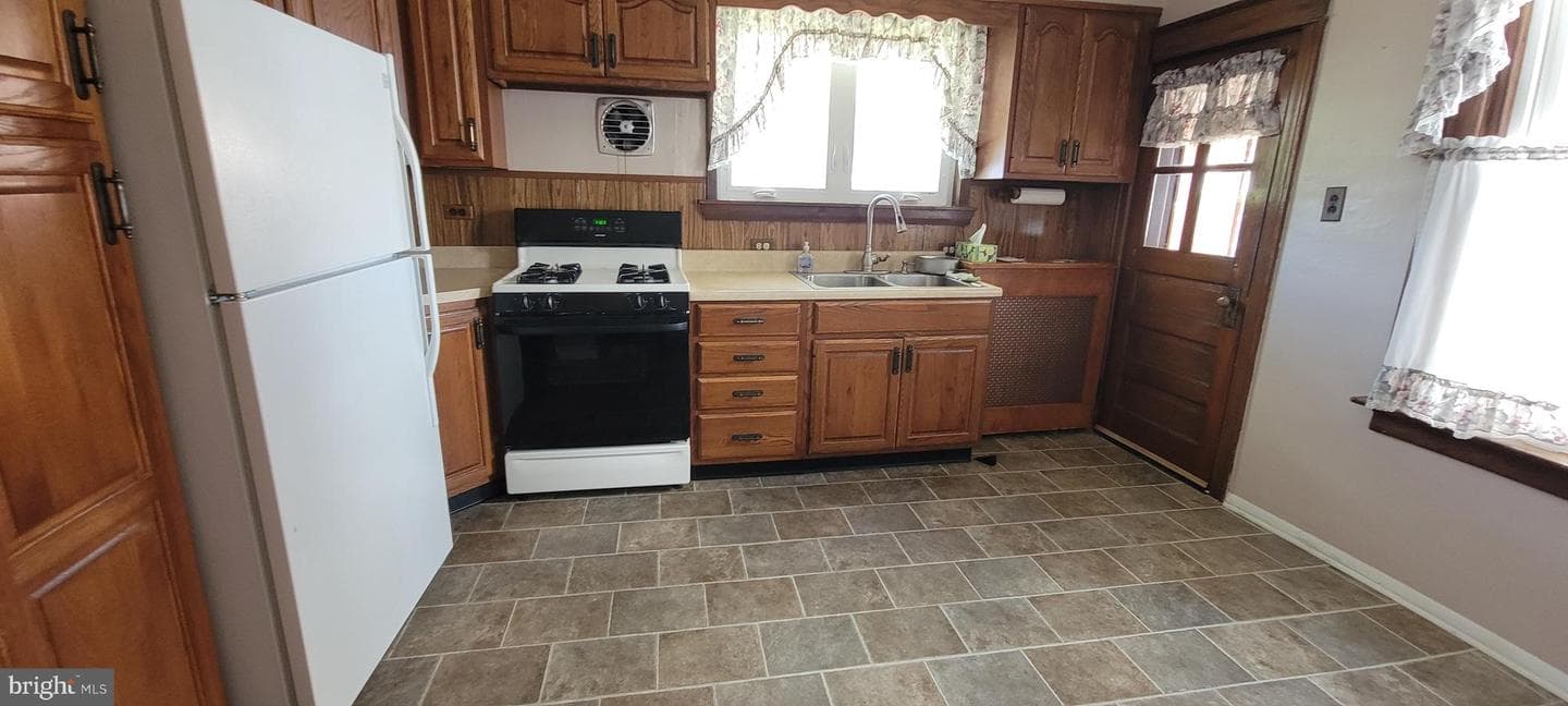 538 Kerper Street photo 8
