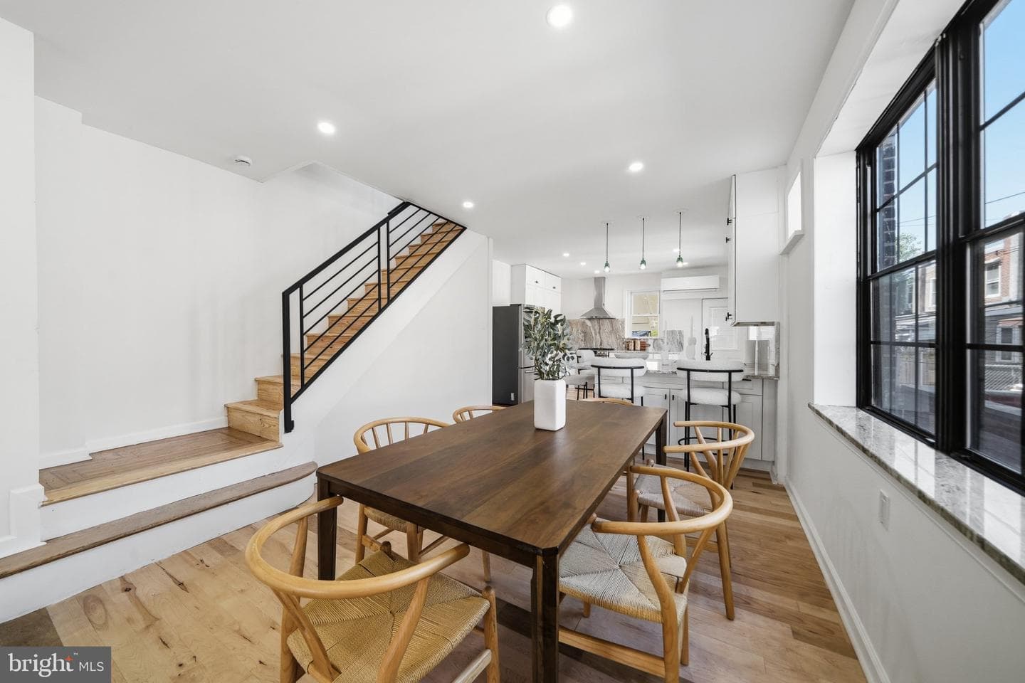 4711 Melrose Street photo 22