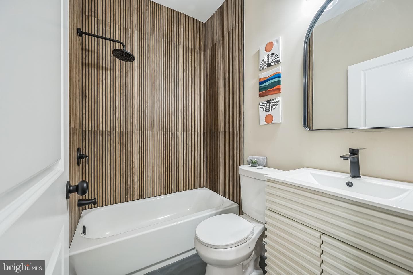 1220 S 52nd Street photo 11