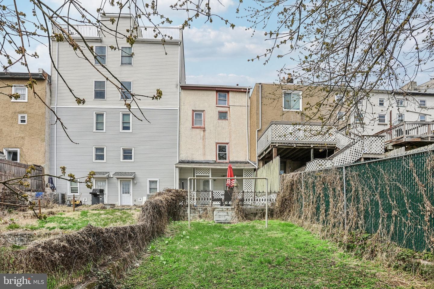 165 Levering Street photo 28