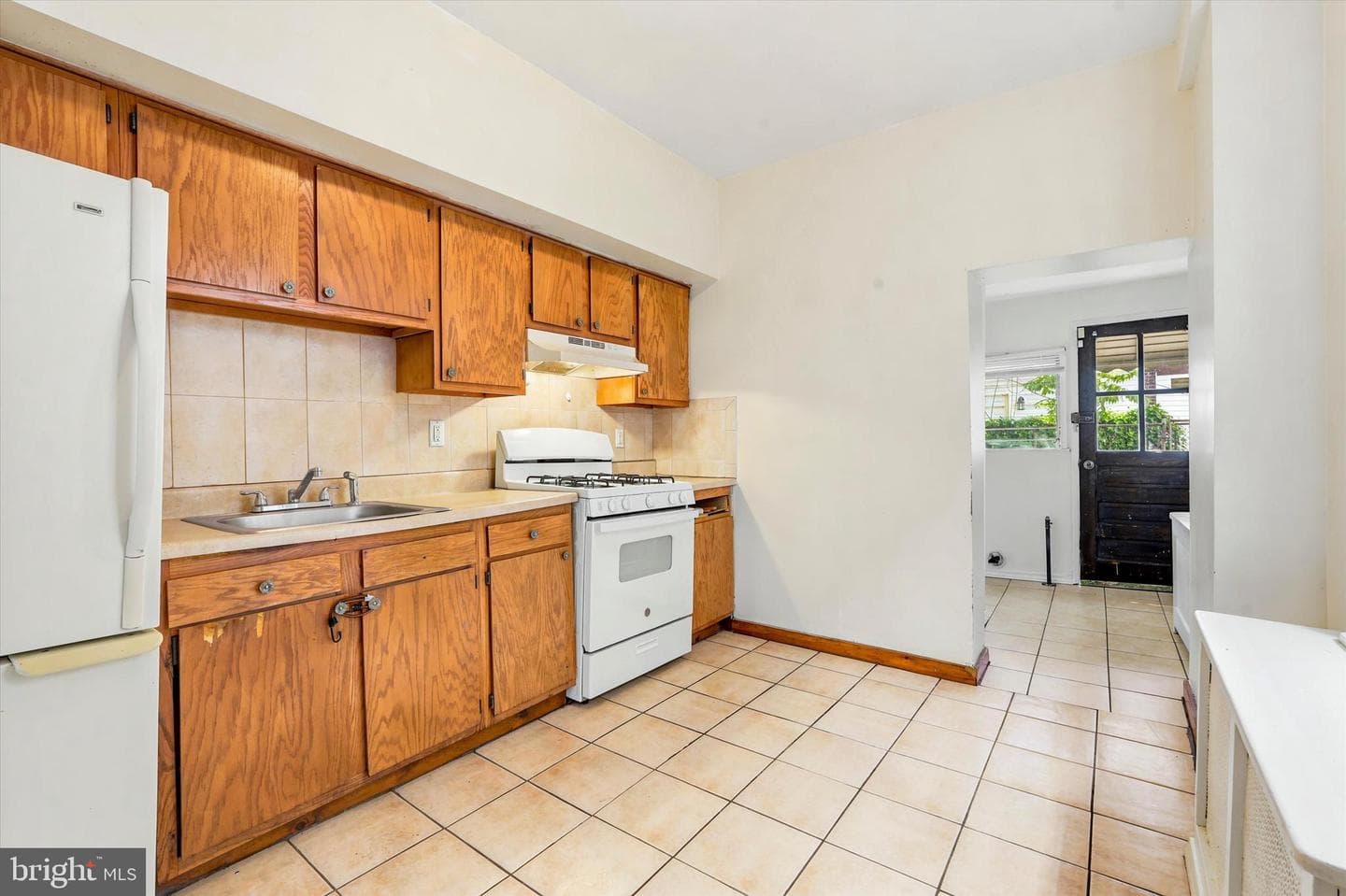 2934 Aramingo Avenue photo 3