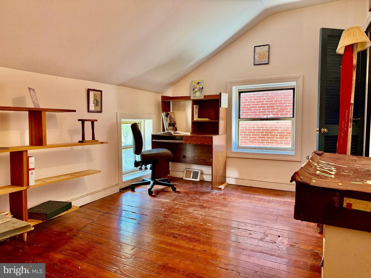 420 W Woodlawn Street photo 12