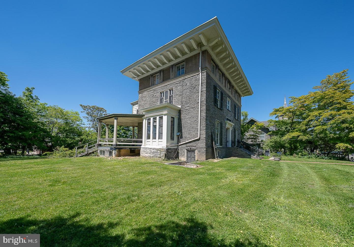 5 E Chestnut Hill Avenue photo 21