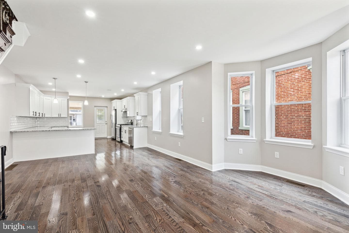 1821 W Porter Street photo 8