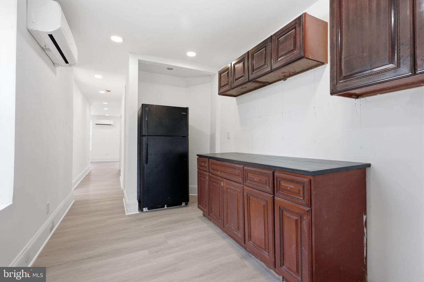 1820 Plum photo 22